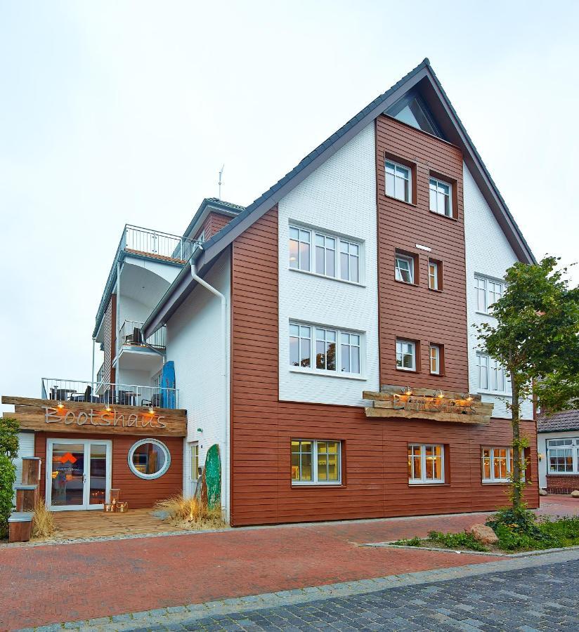 Bernstein-Hotel Bootshaus Büsum Buitenkant foto